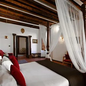 Vicolo Dell'aquila - Residenze Romanae Rome